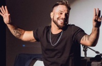 Nico Serna y su 'Mentiras sobre el amor', función despedida en la Usina Cultural