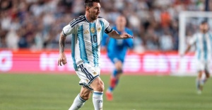 Con el regreso de Messi, la Selección Argentina derrota a Islandia en partido amistoso