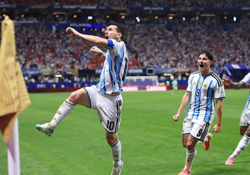 La Selección Argentina vence por 3 a 2 a Egipto en dramático partido de octavos
