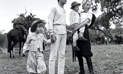 Cuando las hijas de Tony Curtis y Janet Leigh se vistieron de gauchas salteñas