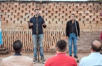 El candidato Estrada hace ‘oficial’ el uso partidario de la bandera de Salta