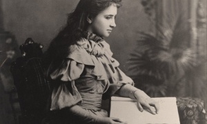 Helen Keller, primera mujer sordociega graduada universitaria