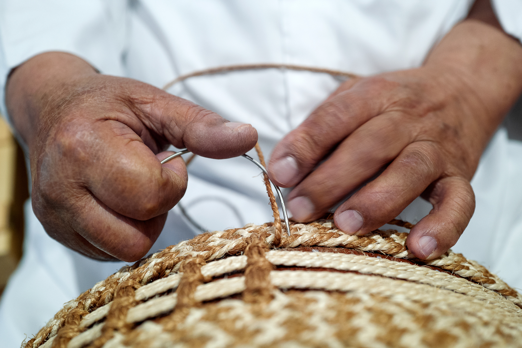 Feria de artesanía salteña abre sus puertas en el Teatro Provincial