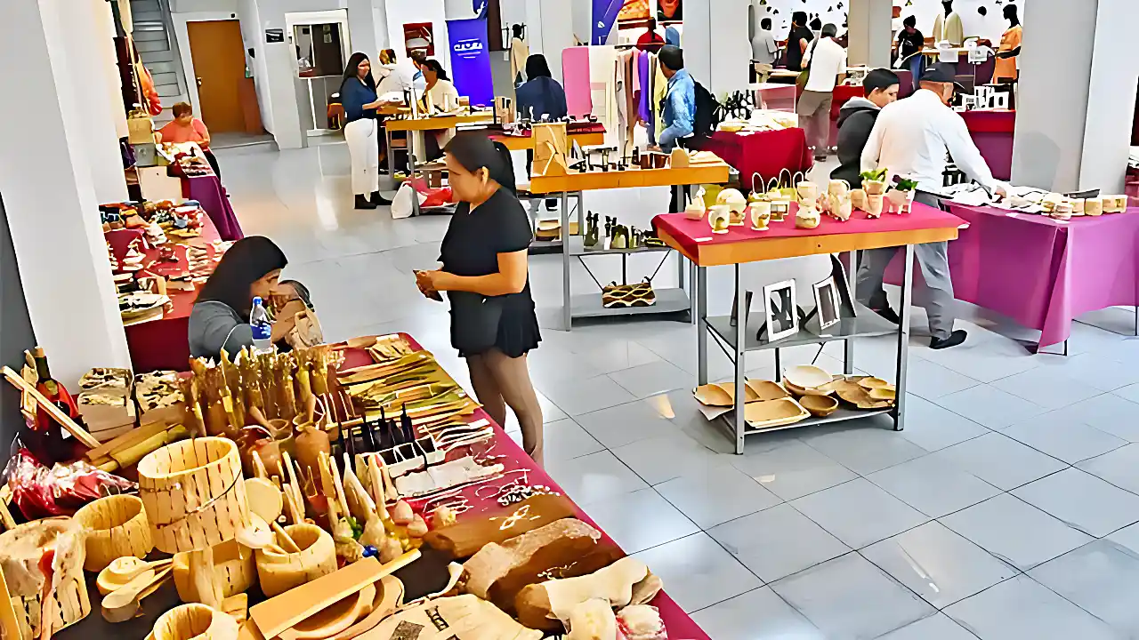 Feria 'Pascua Artesanal' en la Casa de la Cultura