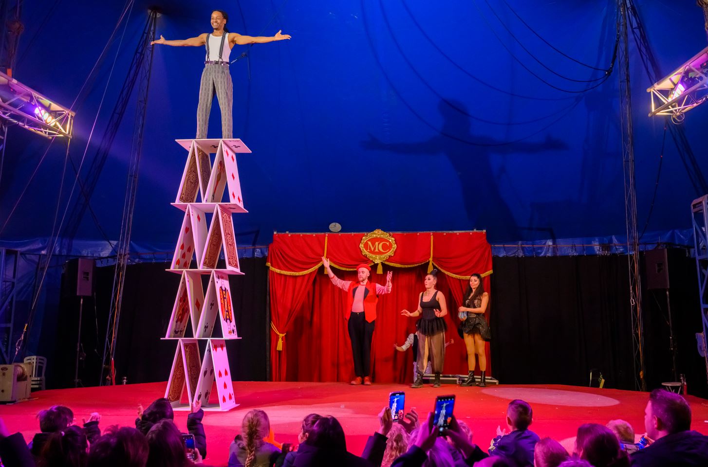 Nuevo encuentro del taller de circo infantil