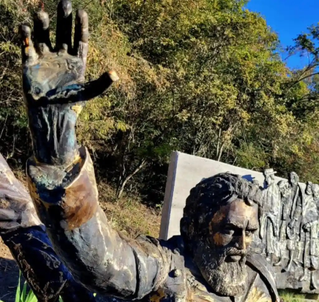 Escultura del General Güemes en Salta