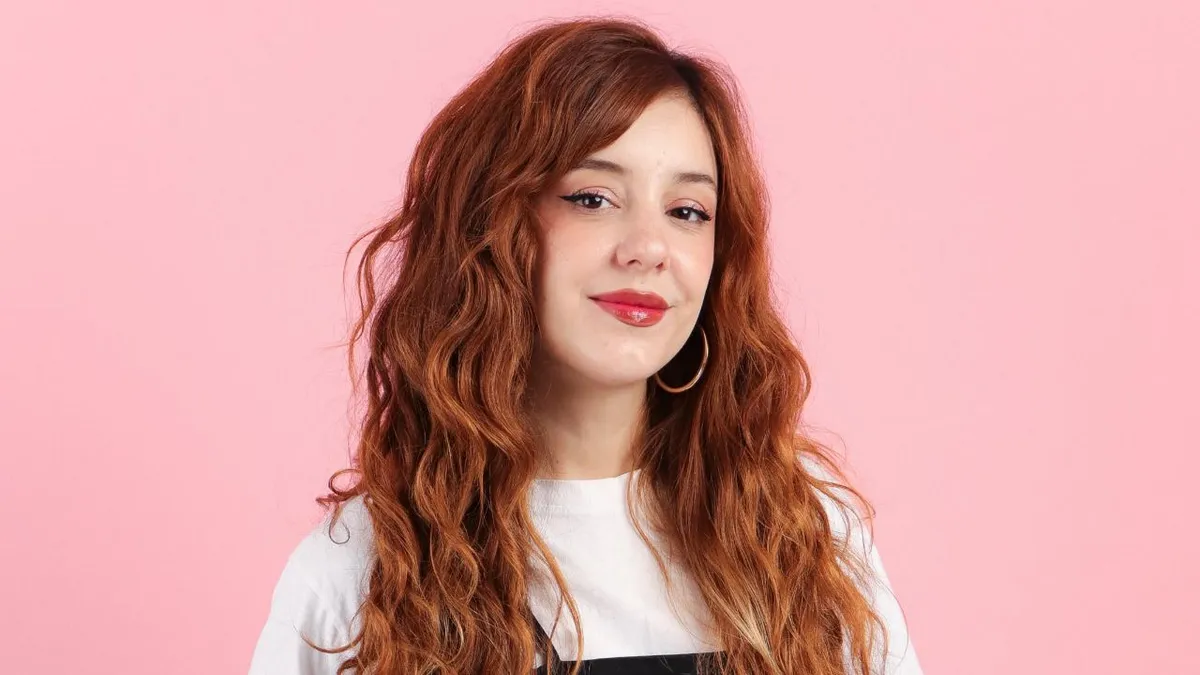 Pupina Plomer y su unipersonal 'Depende: el pasado no es el problema'