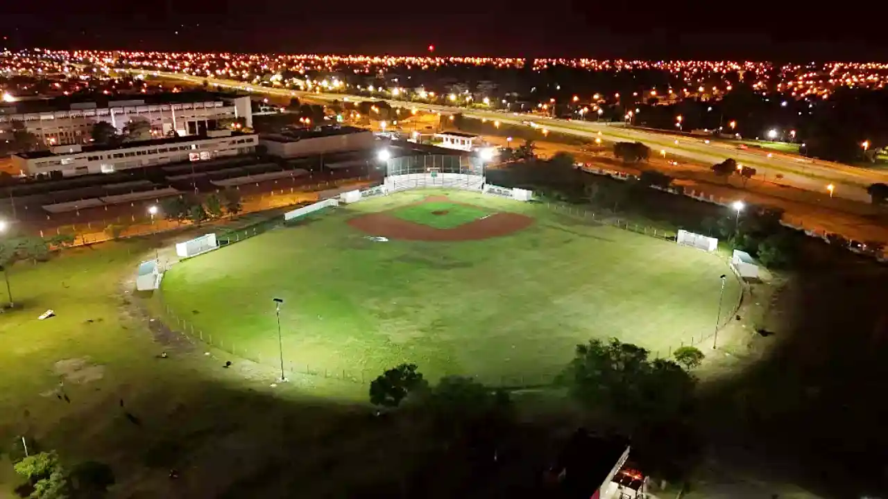 Nueva cancha de béisbol en Salta
