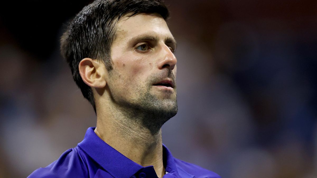 Frente a las acusaciones, Djokovic admite haber cometido 'errores'