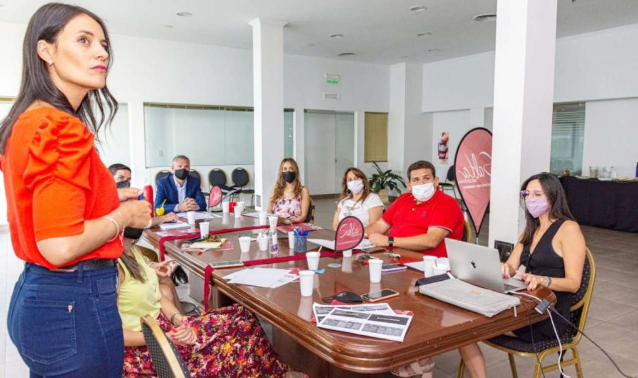Imagen de la reunión de Inprotur