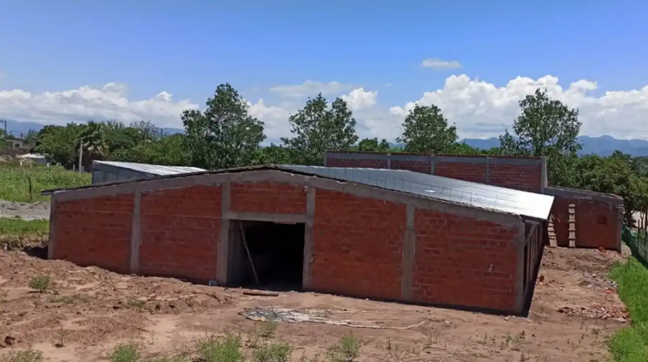 Construcción de la escuela José Iriarte en Rosario de la Frontera