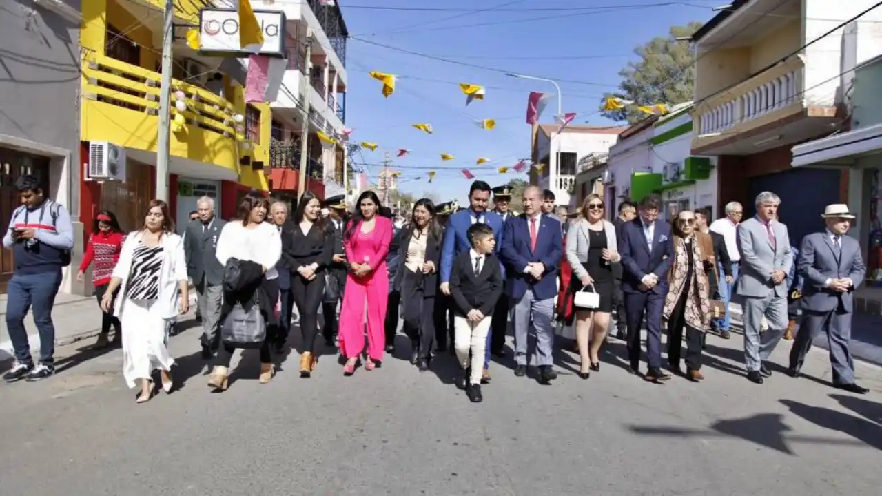 Cabeza de la procesión en General Güemes