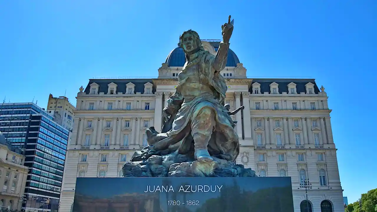 Monumento a Juana Azurduy en Buenos Aires