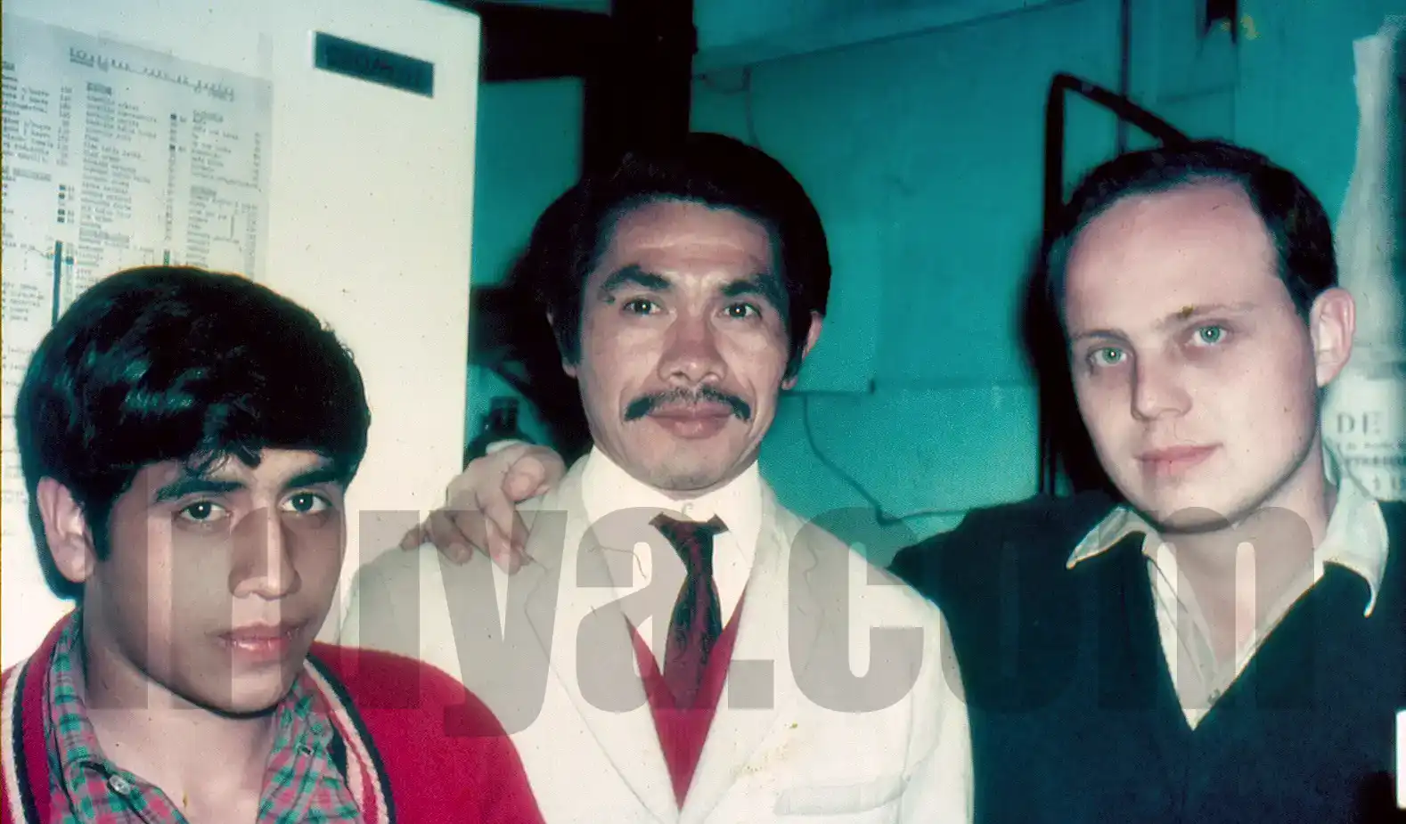 Edmundo Herrera (a la derecha) junto a Martín Bejarano (al centro) y un colaborador. El Farito (1972).