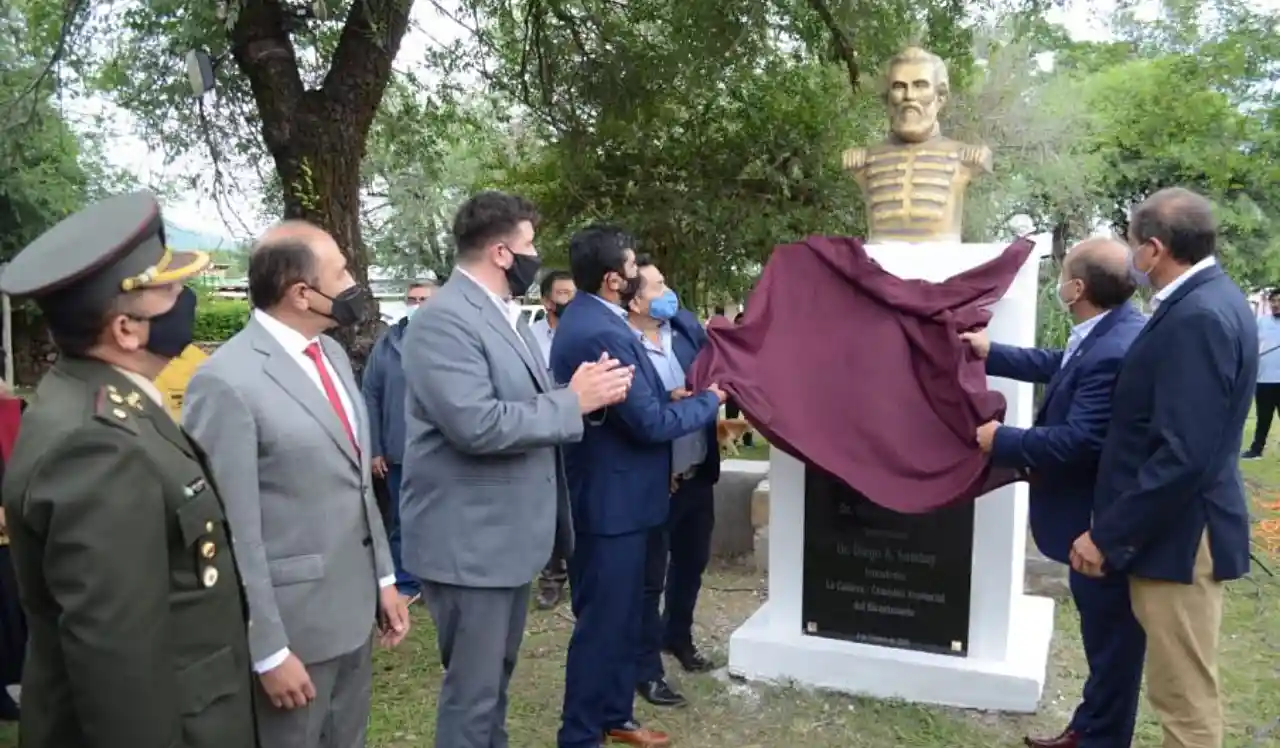 Inauguración del busto de Güemes en La Caldera