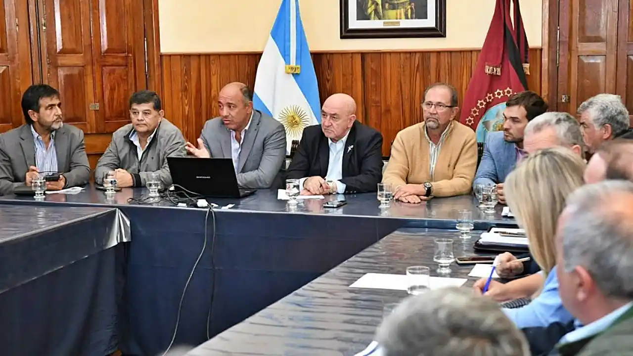 Dib Ahsur y Camacho en el Senado provincial de Salta