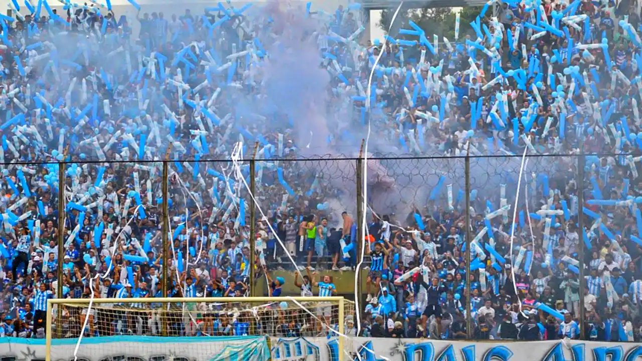 Hinchada de Gimnasia y Tiro