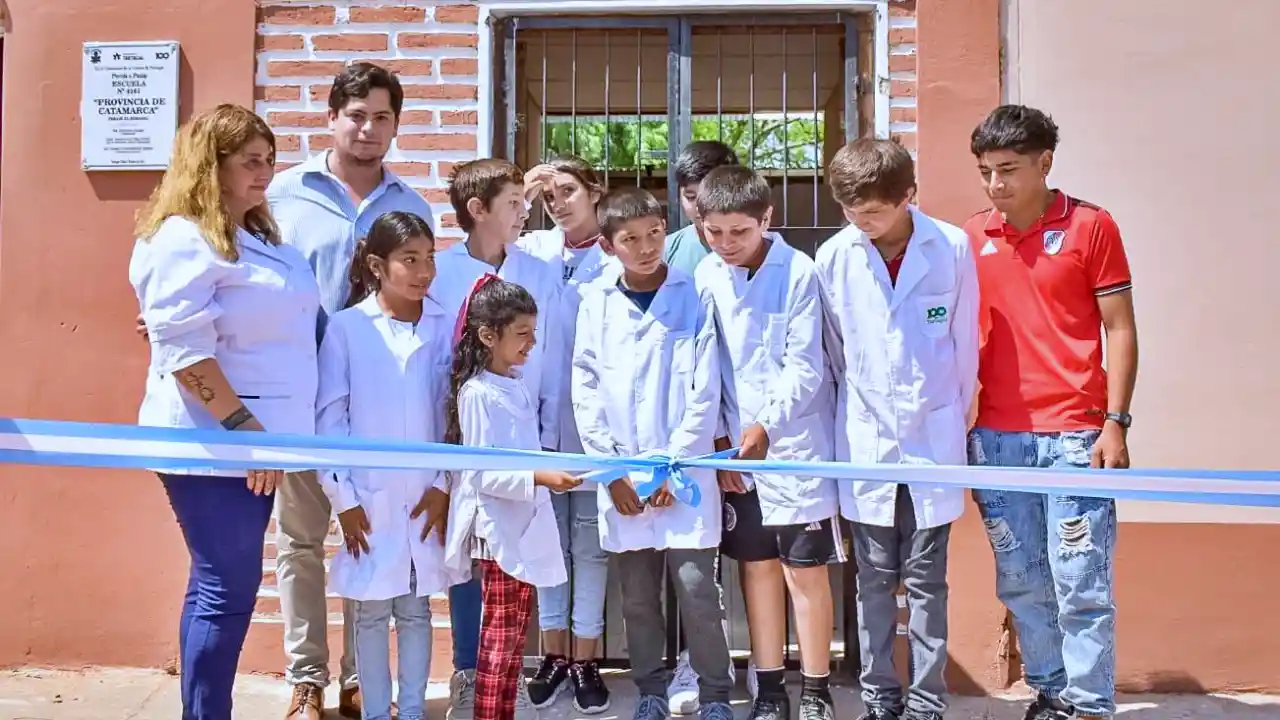 El intendente Hernández Berni en una de las inauguraciones