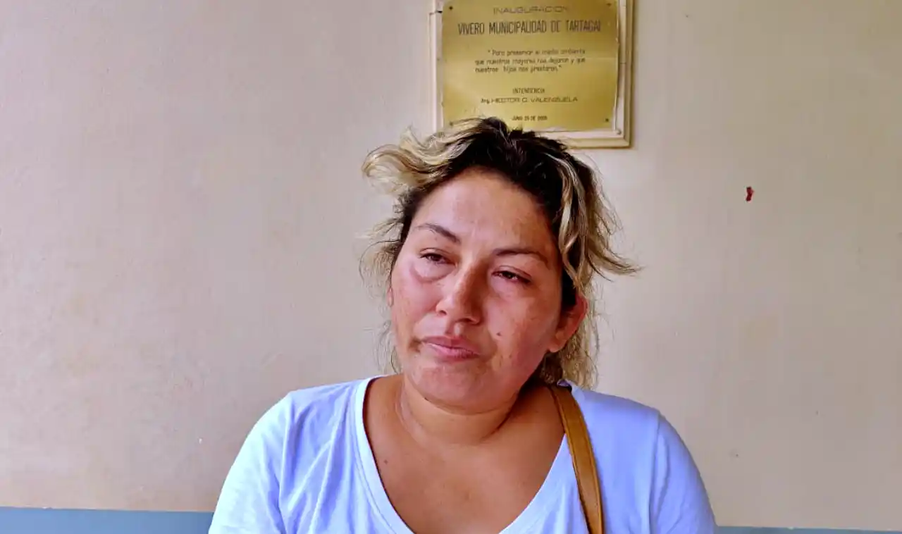 Andrea Verónica Obando, encargada del vivero municipal de Tartagal