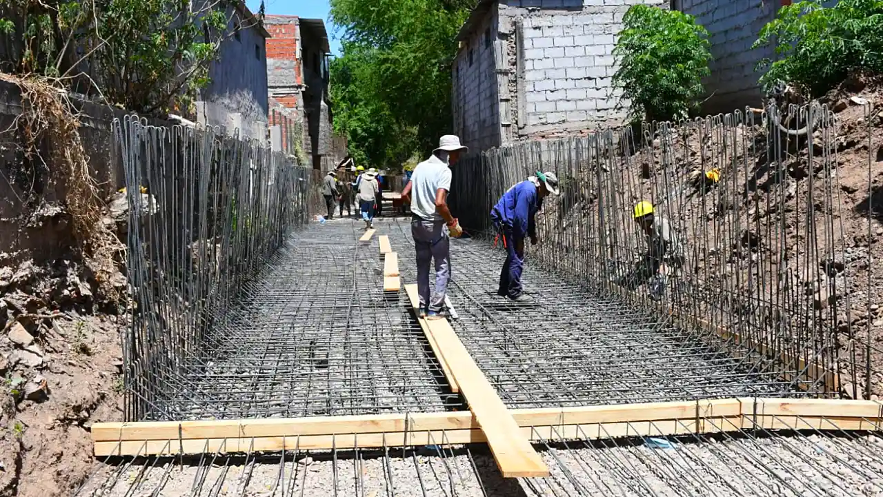 Trabajos en el canal Tinkunaku