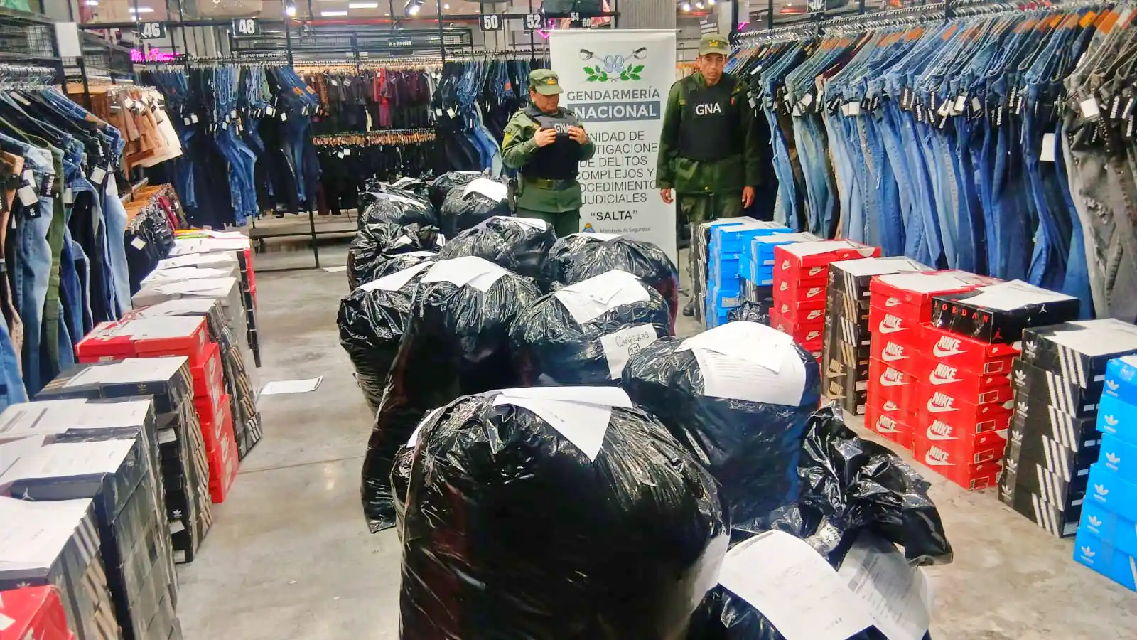 La justicia federal de Salta incauta más de 358.000.000 de pesos en un procedimiento contra el contrabando de ropa