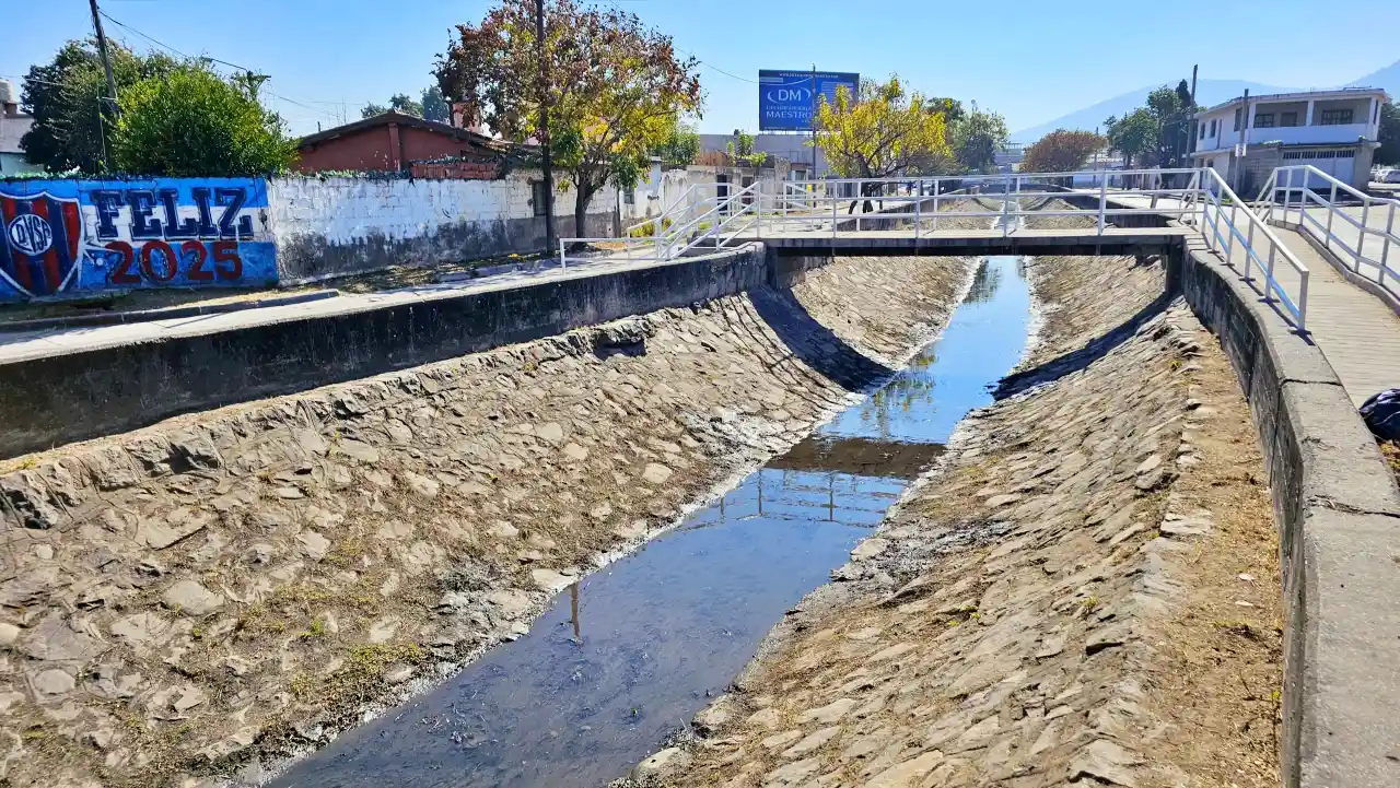 La Municipalidad de Salta finaliza la limpieza del canal 16 de Septiembre