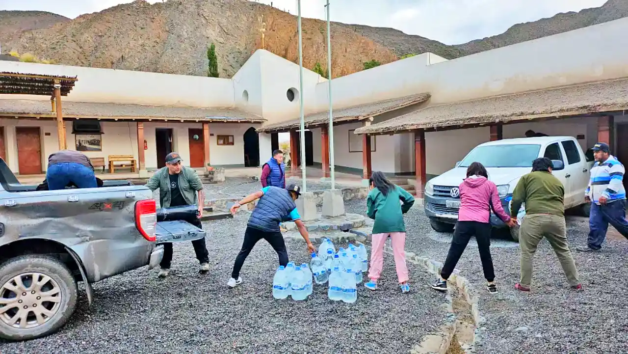 Trabajos de asistencia social en la puna