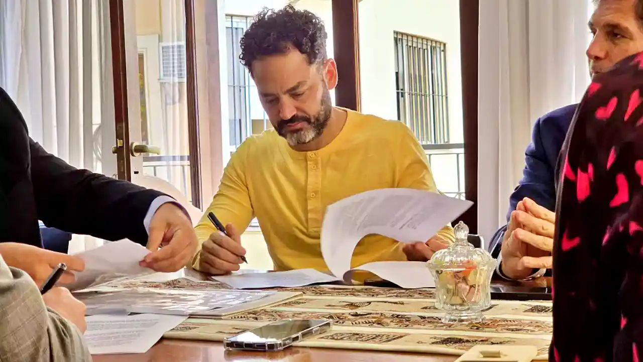 Durand firma el convenio