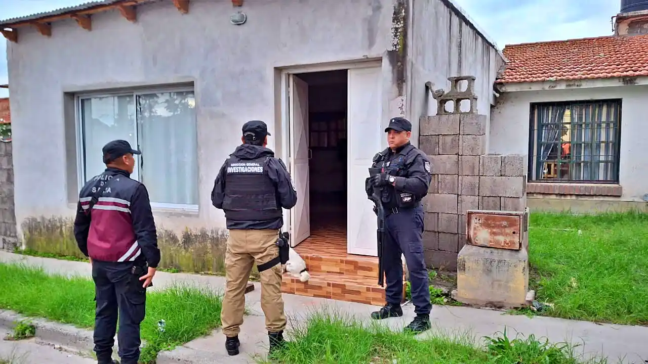 Allanamiento en Rosario de Lerma