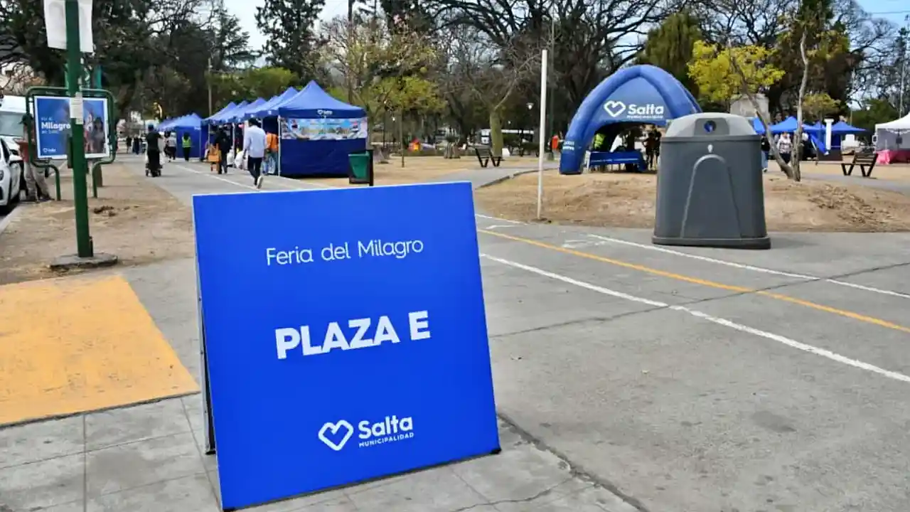 Feria del Milagro en el Parque San Martín de Salta
