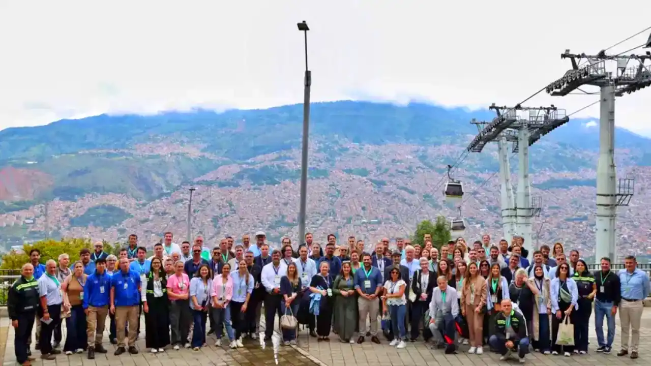Reunión internacional en Medellín, Colombia