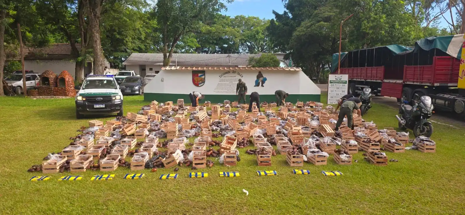 Cinco detenidos en Pichanal al encontrar 31 kilos de cocaína entre una carga de berenjenas