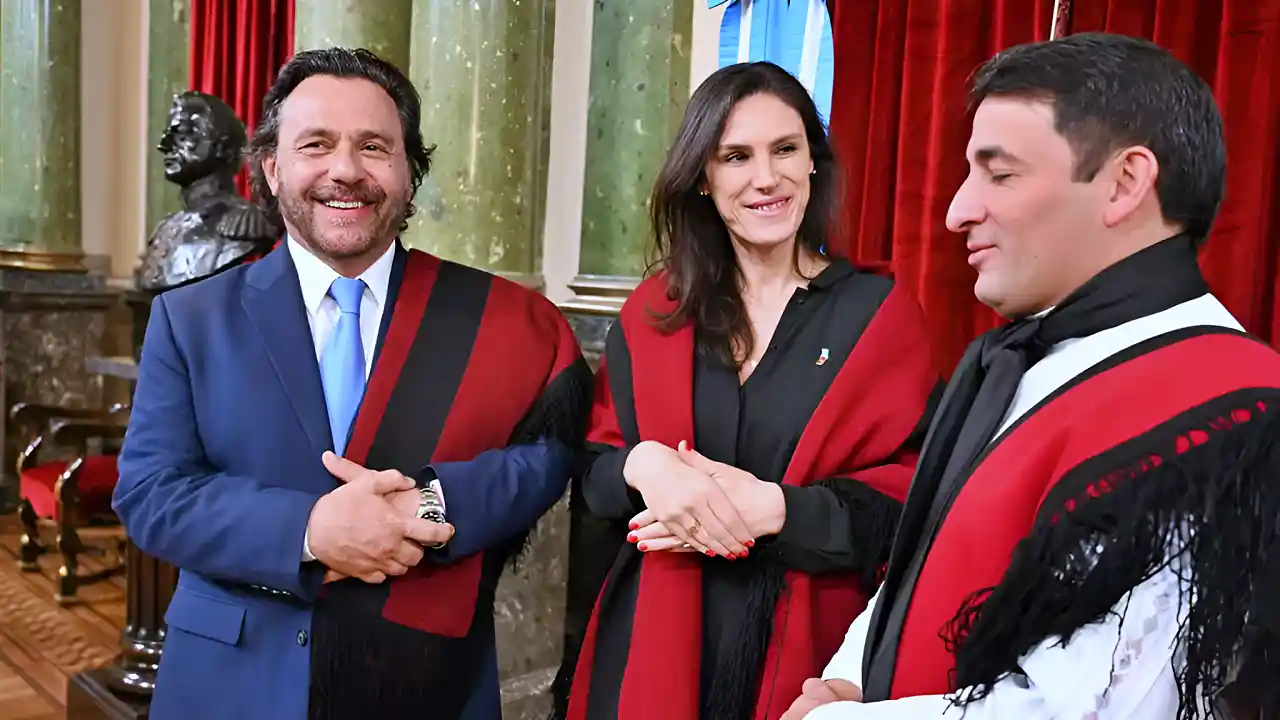 Sáenz y Calletti en el homenaje a Las Voces de Orán