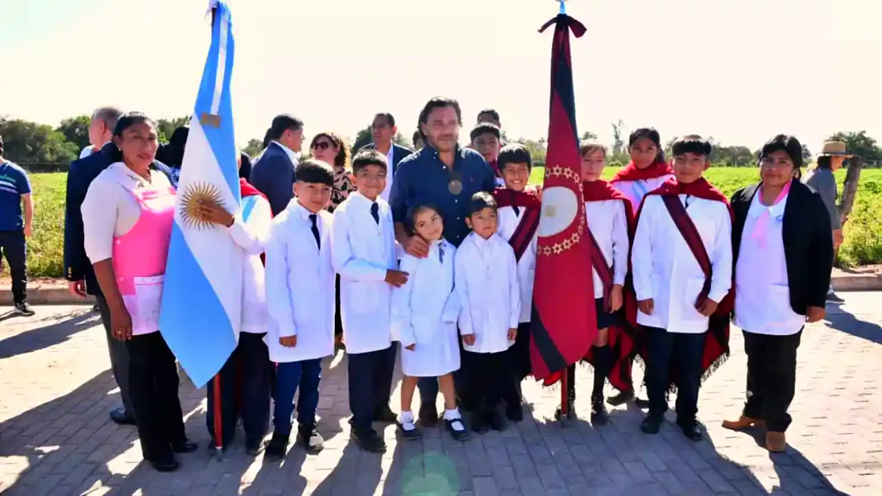 El gobernador Gustavo Sáenz en Talapampa