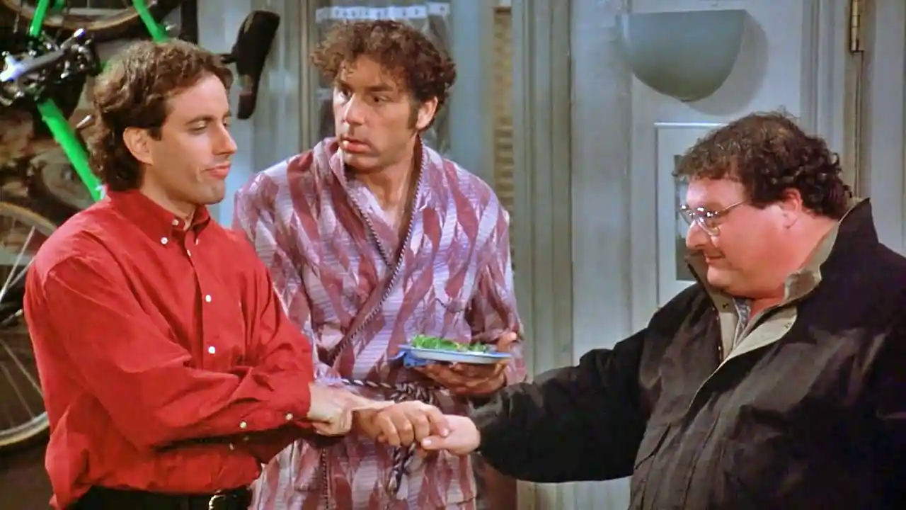 Fotograma del episodio The Shower Head, de Seinfeld