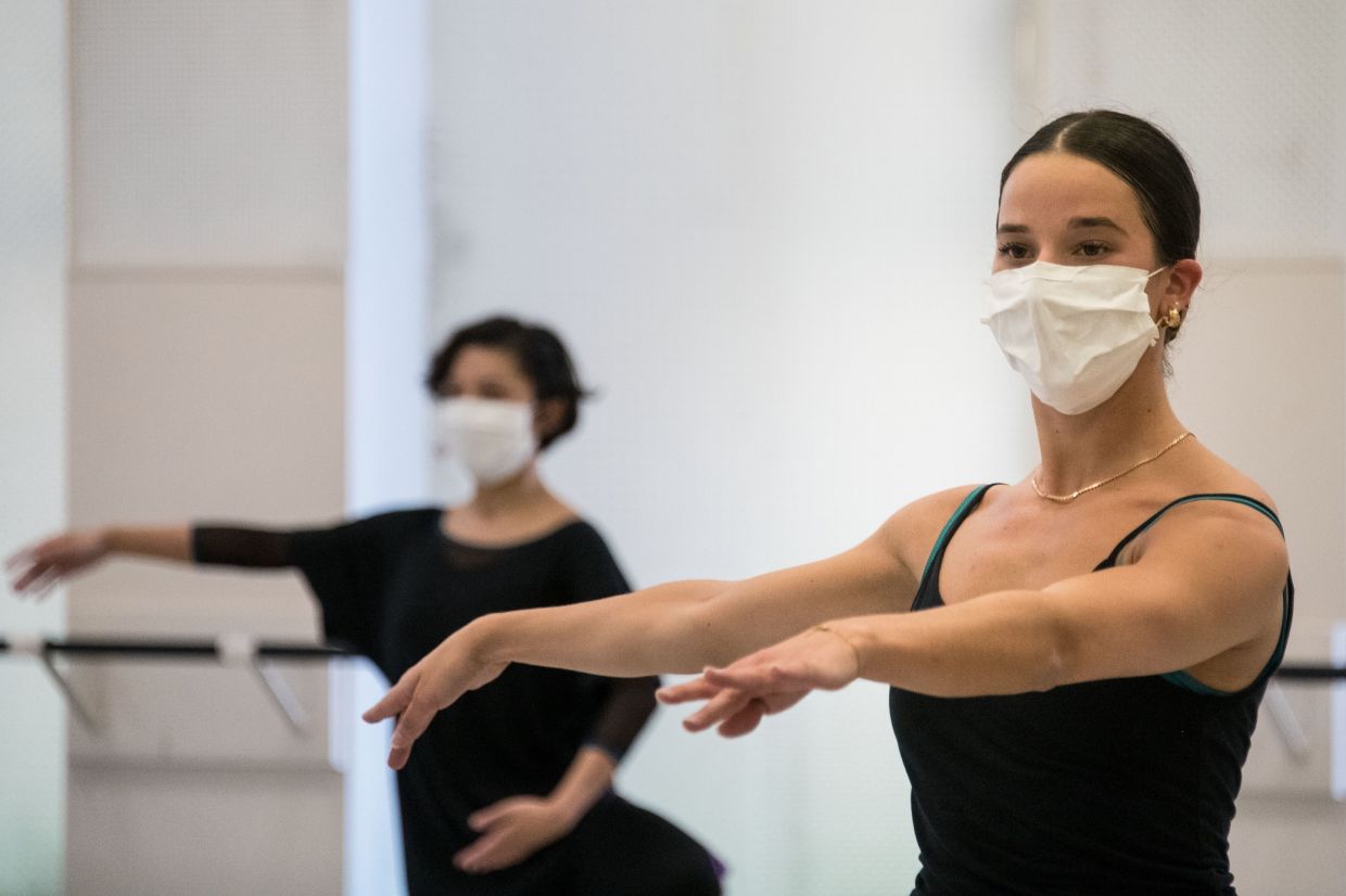 Curso de verano en la Escuela Oficial de Ballet de Salta