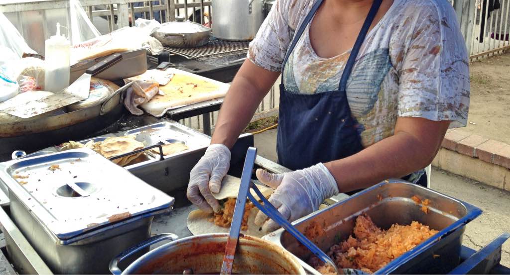 Curso municipal de manipulación de alimentos en los barrios de Salta