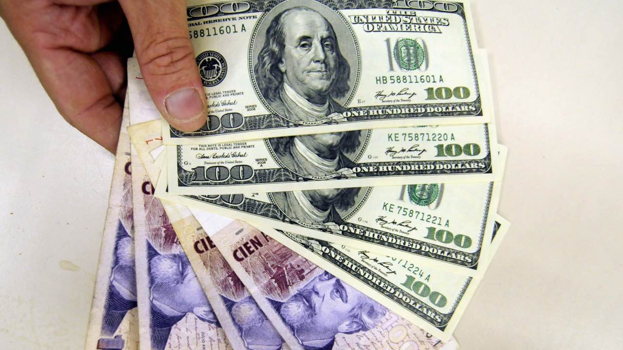 El gobierno nacional oficializa el nuevo dólar turista