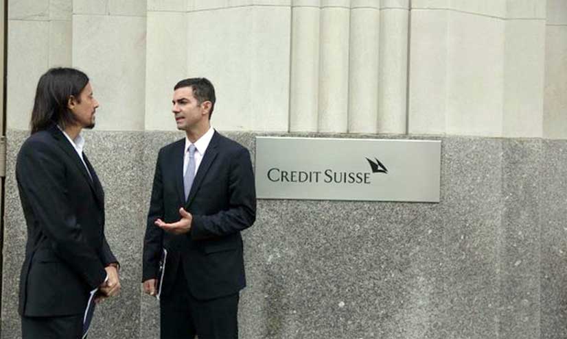 Parodi y Urtubey frente a las puertas del Credit Suisse en Nueva York (2016)