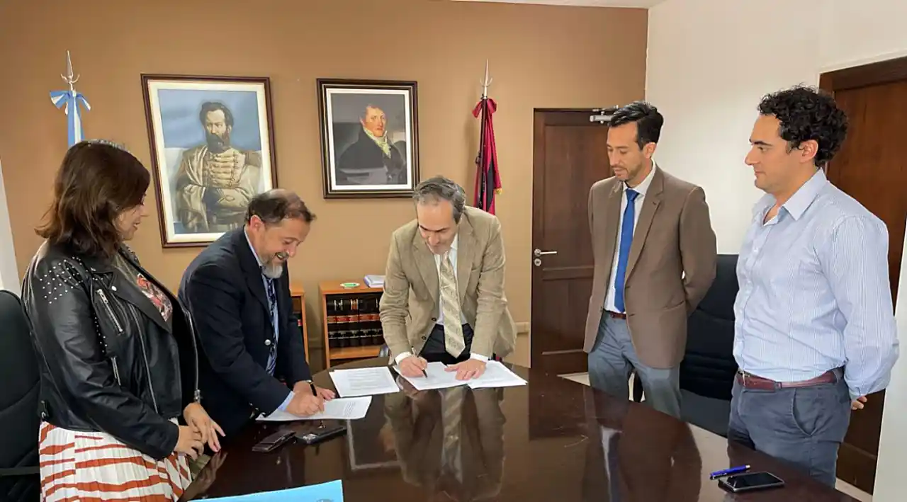 Firma del acuerdo