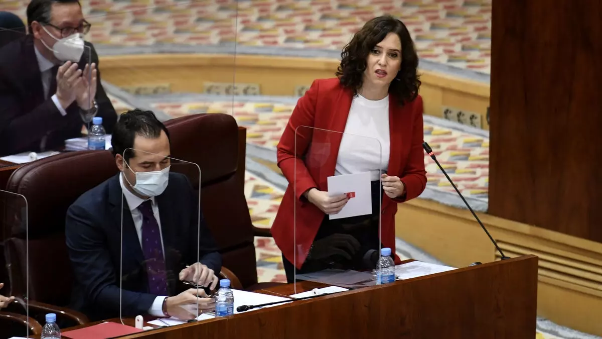Isabel Díaz Ayuso habla en la Asamblea de Madrid