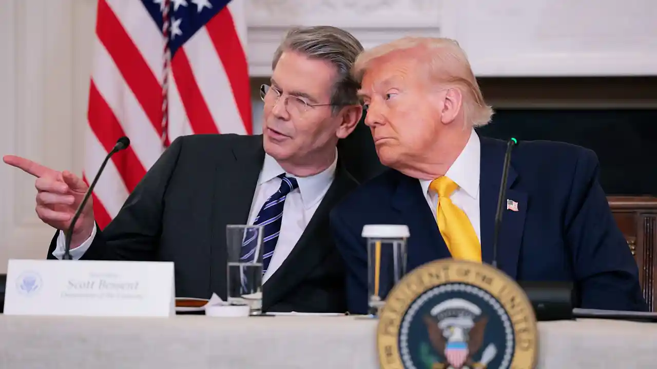 Scott Bessent y Donald Trump