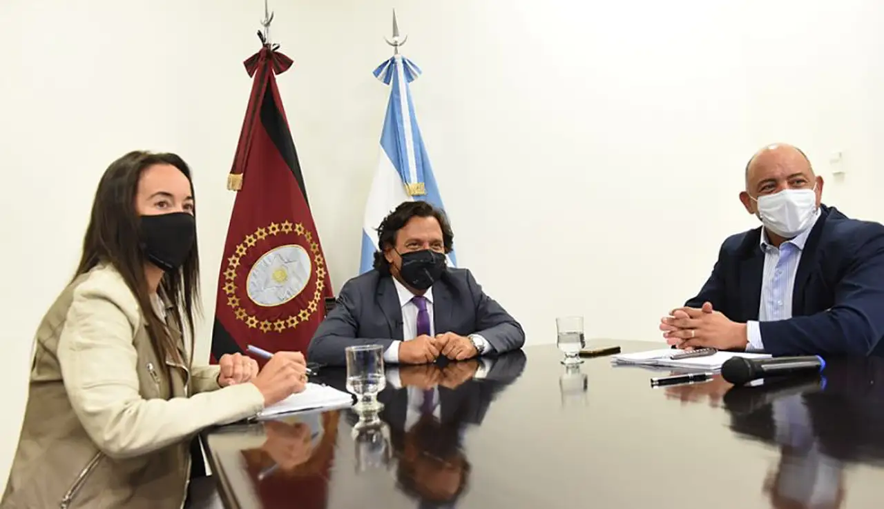 Uldry, Sáenz y Dib Ashur, reunidos ¿con?
