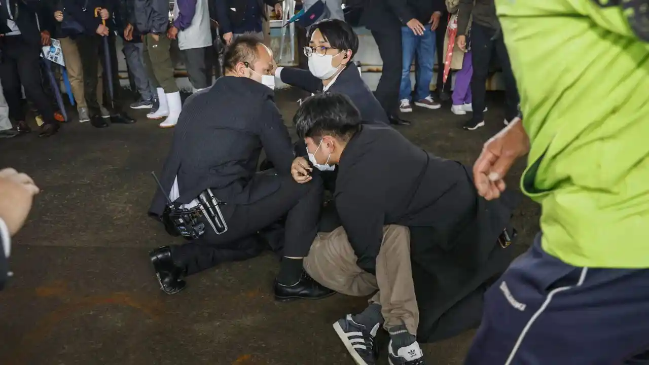 Momento de la detención del atacante