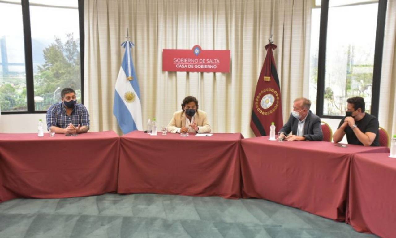 Reunión de Sáenz con los intendentes municipales