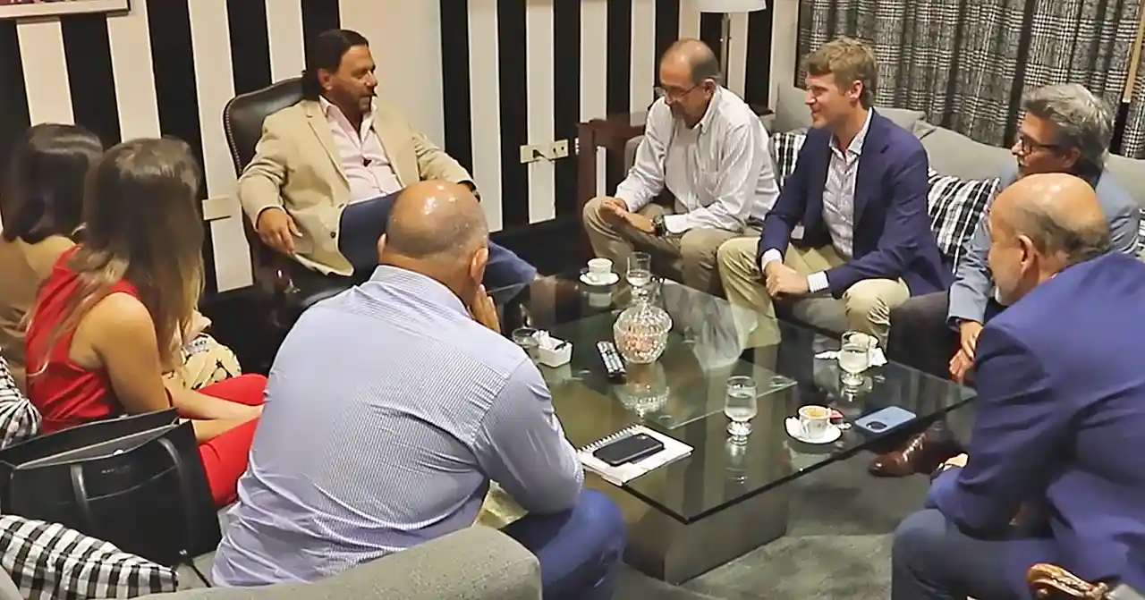 Reunión de Sáenz con directivos de Techint