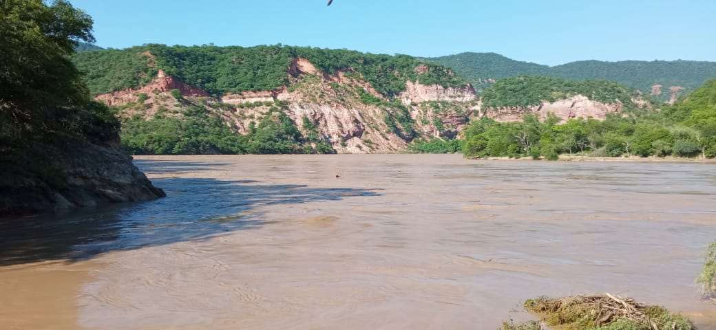 El gobierno de Salta asiste a los afectados por las lluvias en Santa Victoria Este