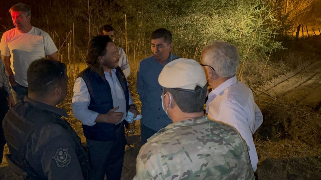Sáenz recorre durante la madrugada las zonas afectadas por los incendios en Salta