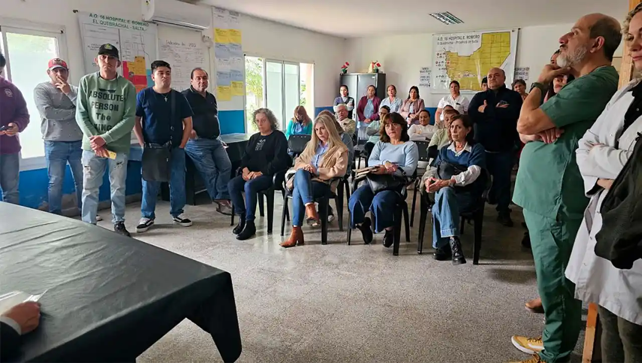 Acto en el hospital de El Quebrachal