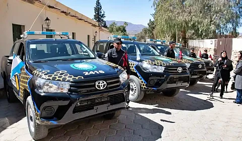 Nuevos vehículos policiales en Cachi